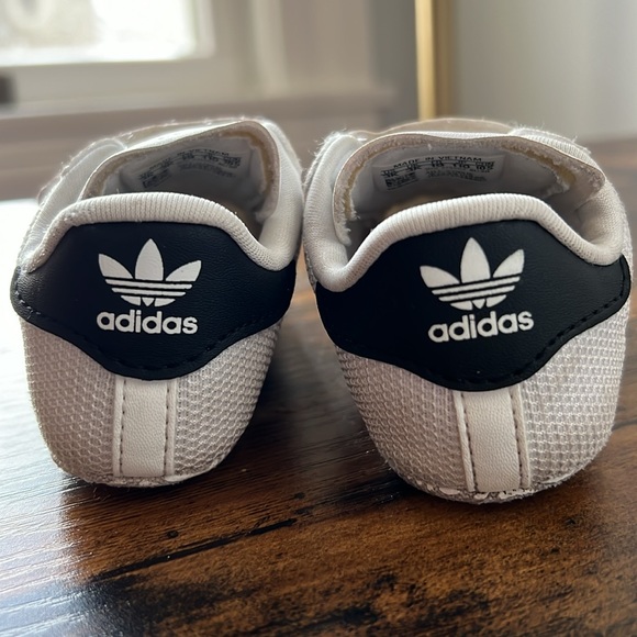 Adidas Superstar crib shoe - Picture 5 of 6